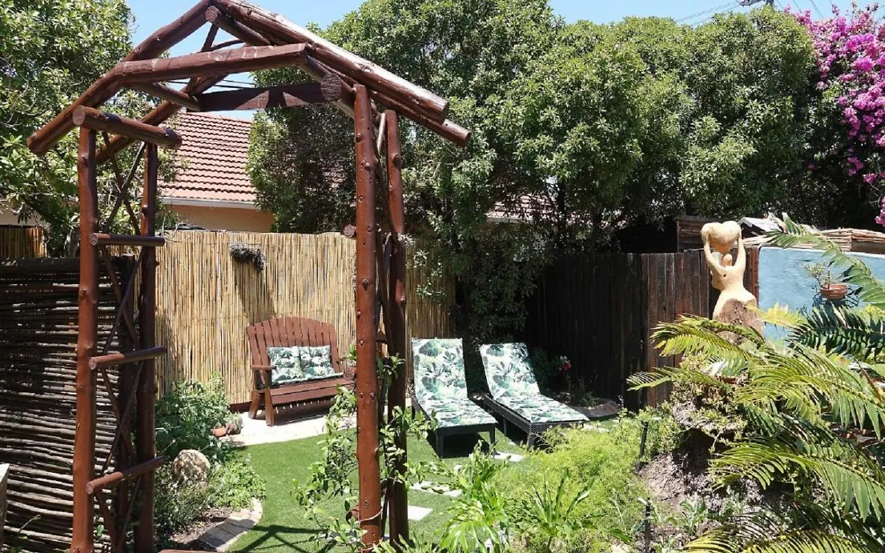 Inn-Style Cape Town 3*,